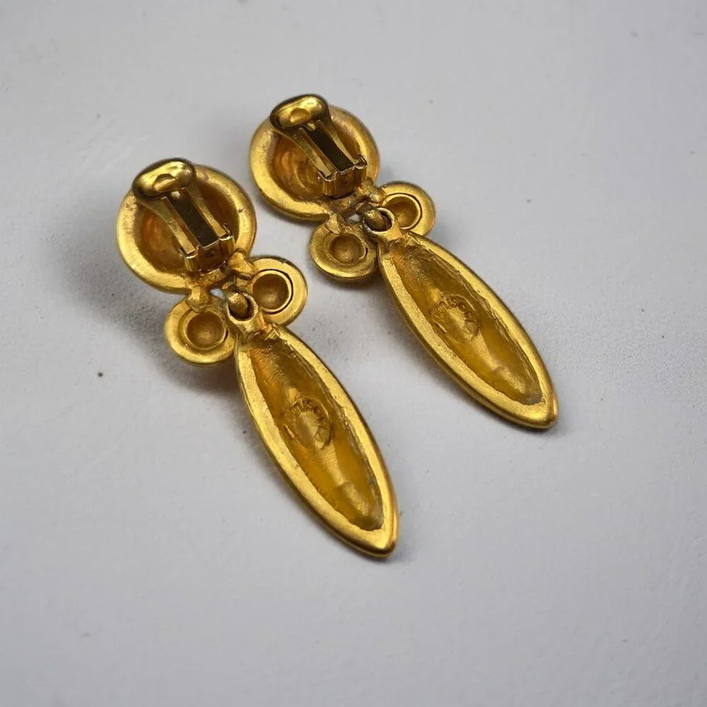 CLARA STUDIO Artisan Chunky Matte Gold Vintage 1980's Oversized Clip-on Earrings